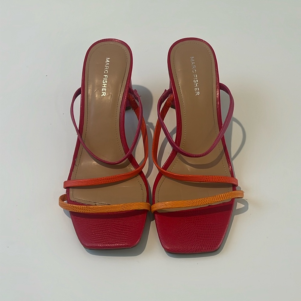 Marc Fisher size 10 Heeled Colorful Sandal